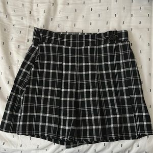 Hollister Ultra High-Rise Plaid Skort size Small